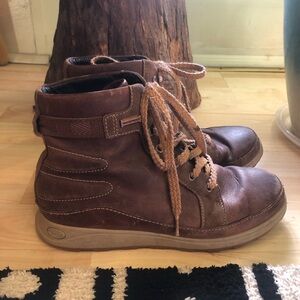 Women’s Chaco waterproof boots size 8